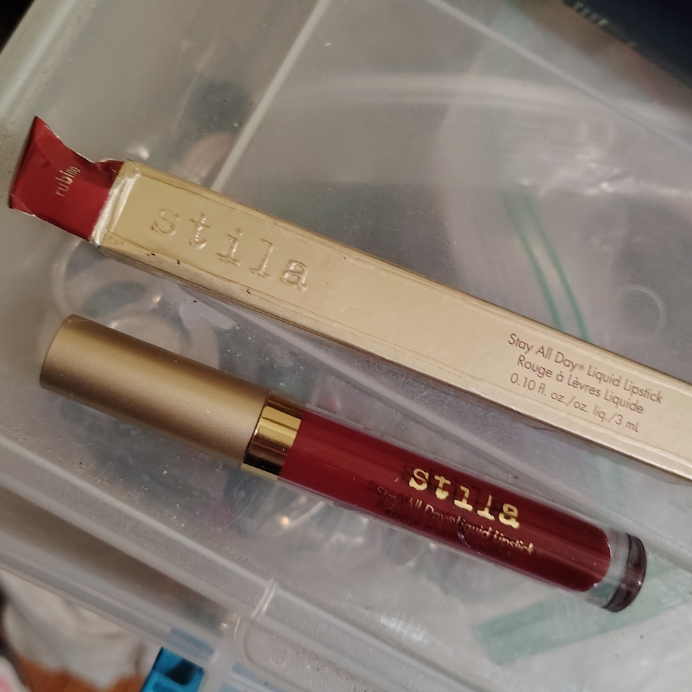Stila Stay All Day Liquid Lipstick In Rich Burgundy Called "Rubino" NIB